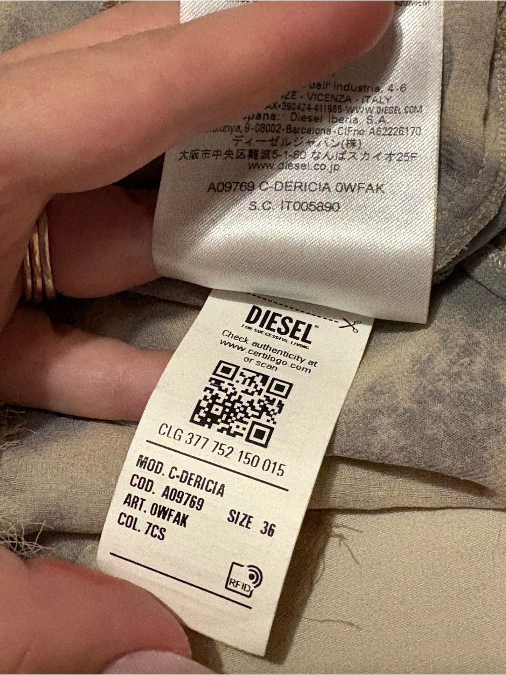 Diesel SS23 Runaway Silk Camo Top - Picture 2 of 8